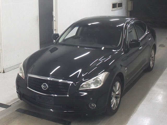 NISSAN FUGA