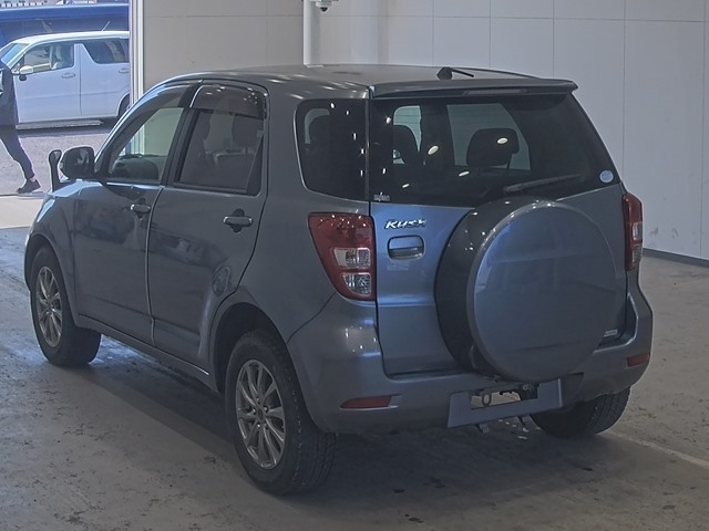 TOYOTA RUSH