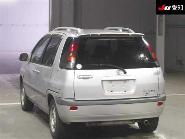 TOYOTA RAUM