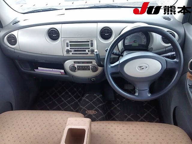 DAIHATSU MOVE LATTE
