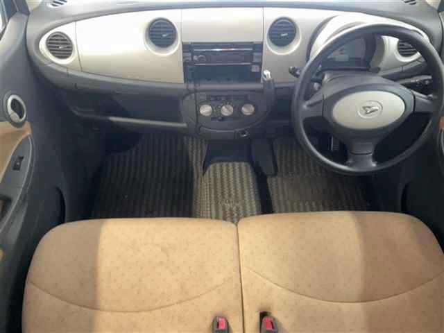 DAIHATSU MOVE LATTE