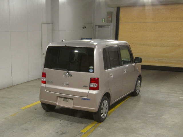 TOYOTA PIXIS SPACE