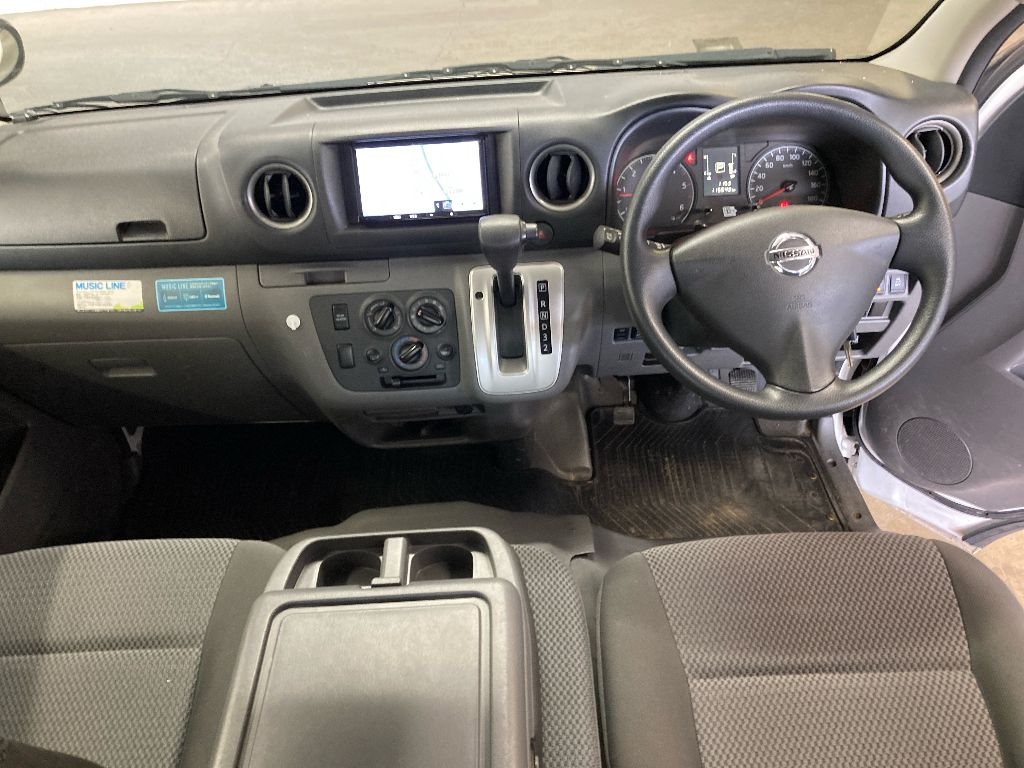 NISSAN NV350 CARAVAN