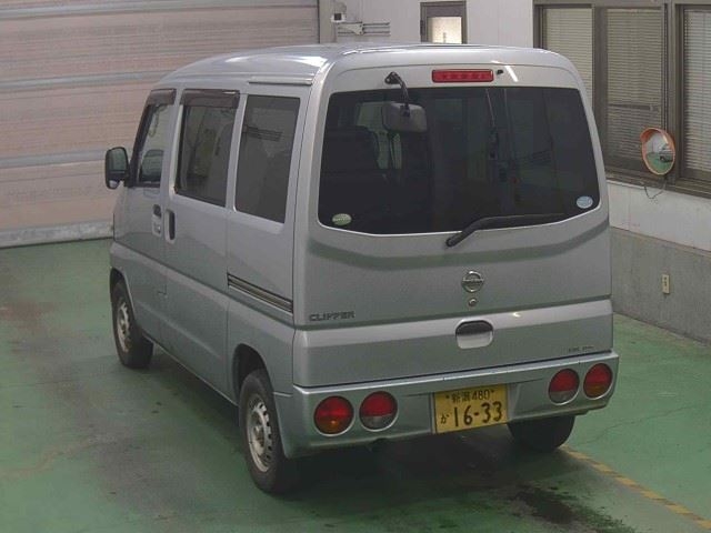 NISSAN CLIPPER