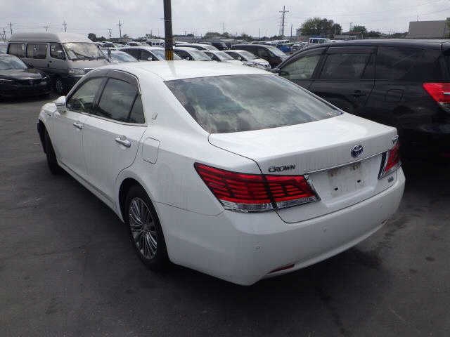 TOYOTA CROWN