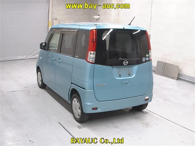 NISSAN ROOX