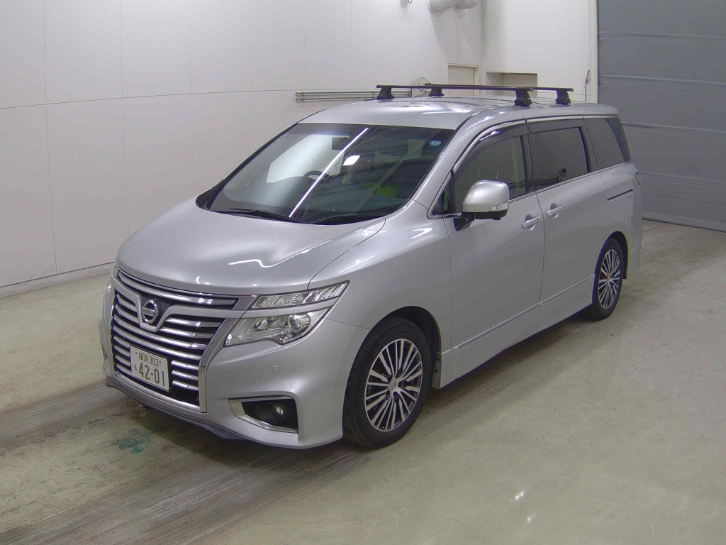 NISSAN ELGRAND