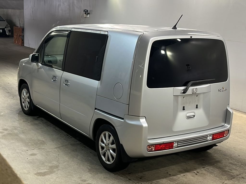 HONDA MOBILIO SPIKE