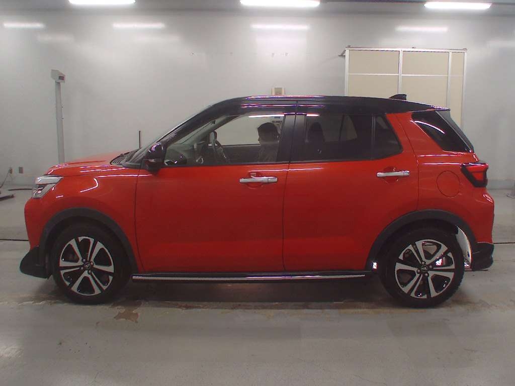 DAIHATSU ROCKY