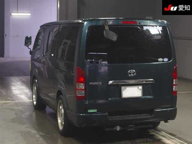 TOYOTA REGIUS ACE
