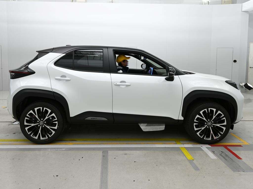 TOYOTA YARIS CROSS
