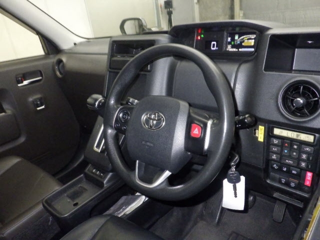 TOYOTA JPN TAXI