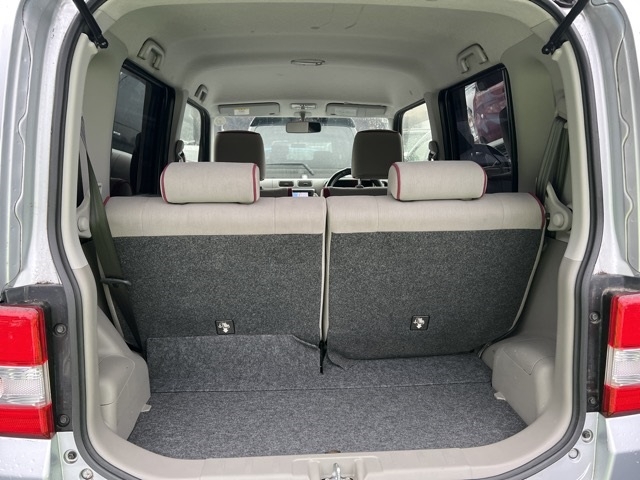 TOYOTA PIXIS SPACE