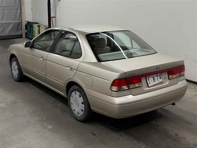 NISSAN SUNNY
