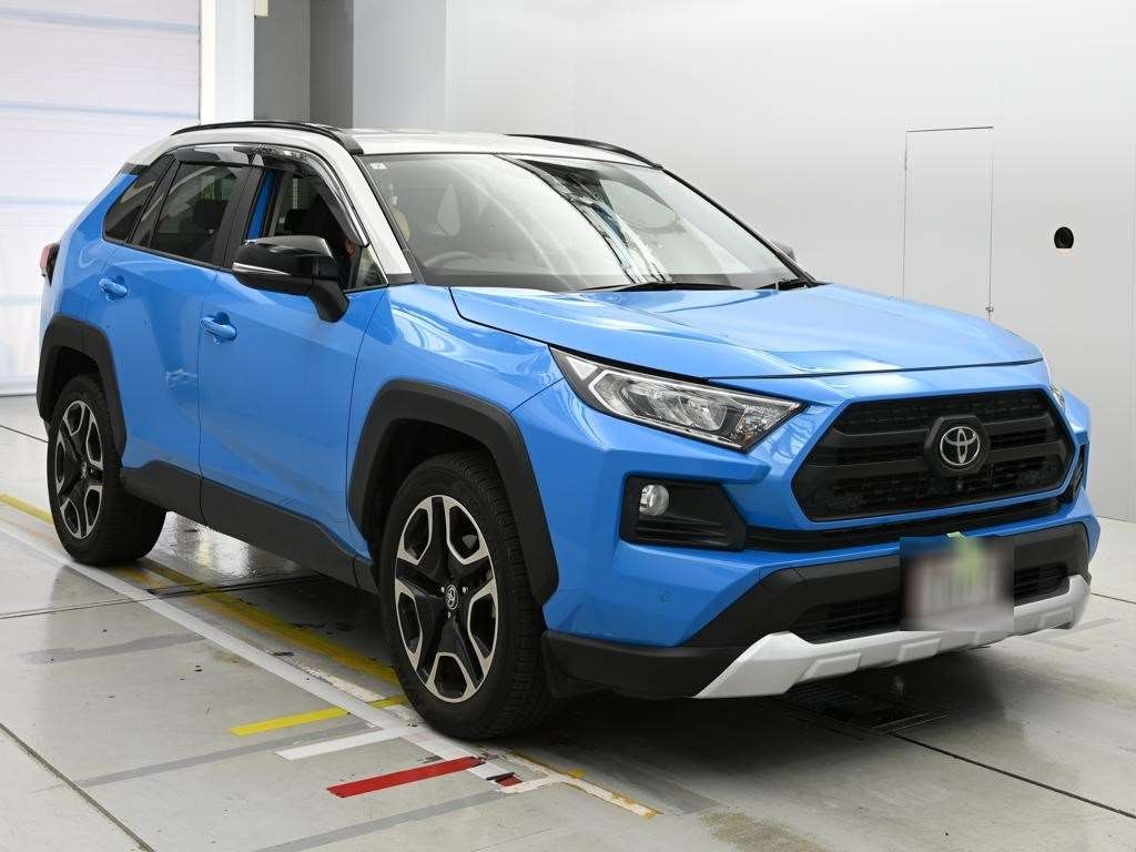 TOYOTA RAV4