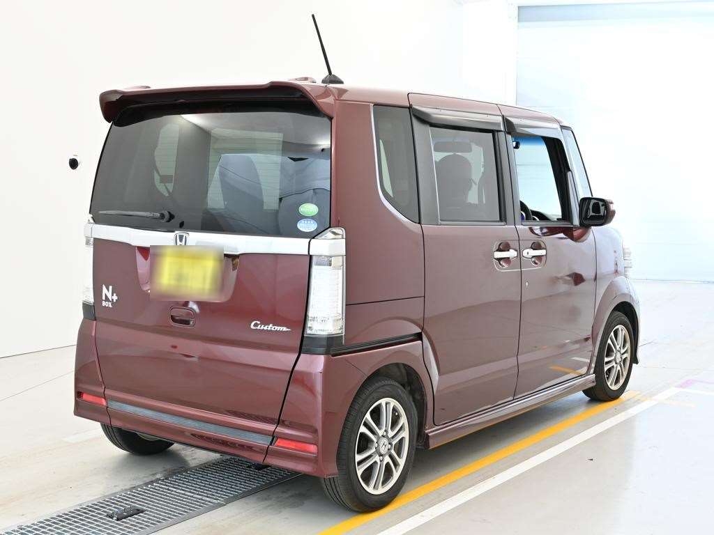 HONDA N-BOX+