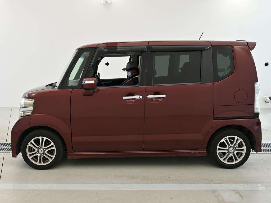 HONDA N-BOX+