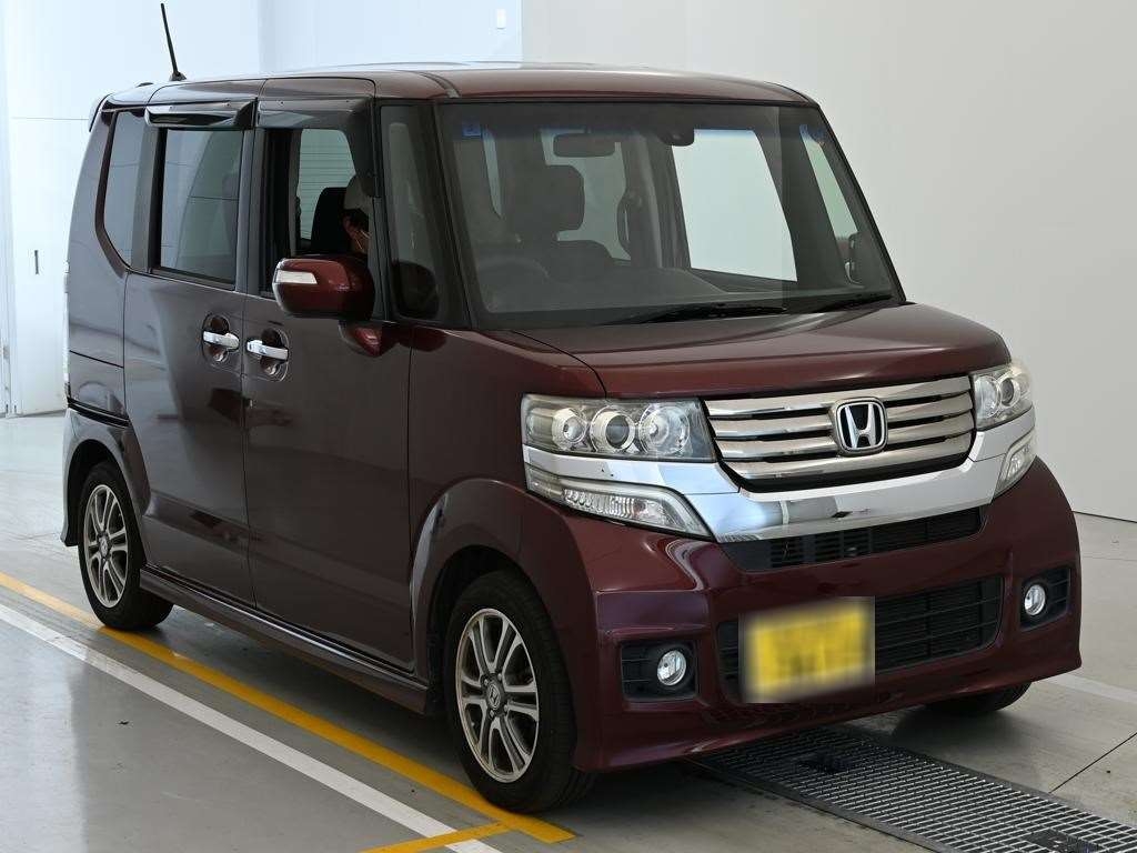 HONDA N-BOX+