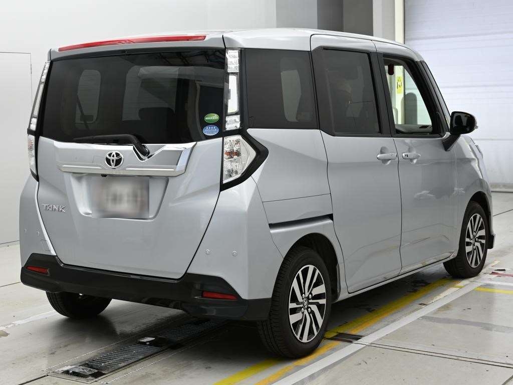 TOYOTA TANK