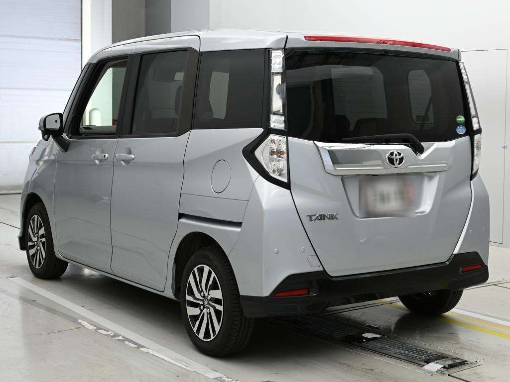 TOYOTA TANK