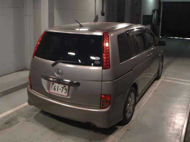 TOYOTA ISIS