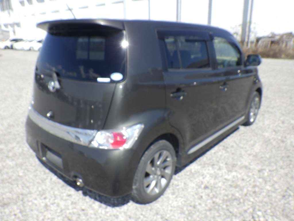 TOYOTA BB