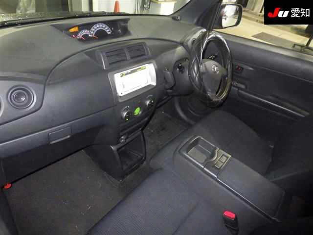 TOYOTA BB