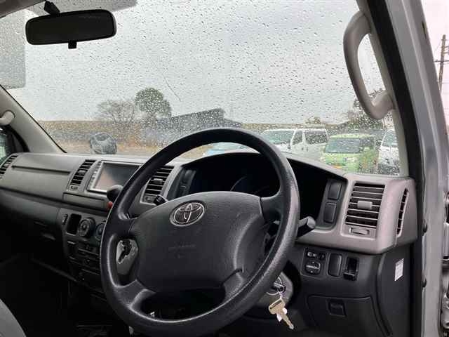 TOYOTA REGIUS ACE