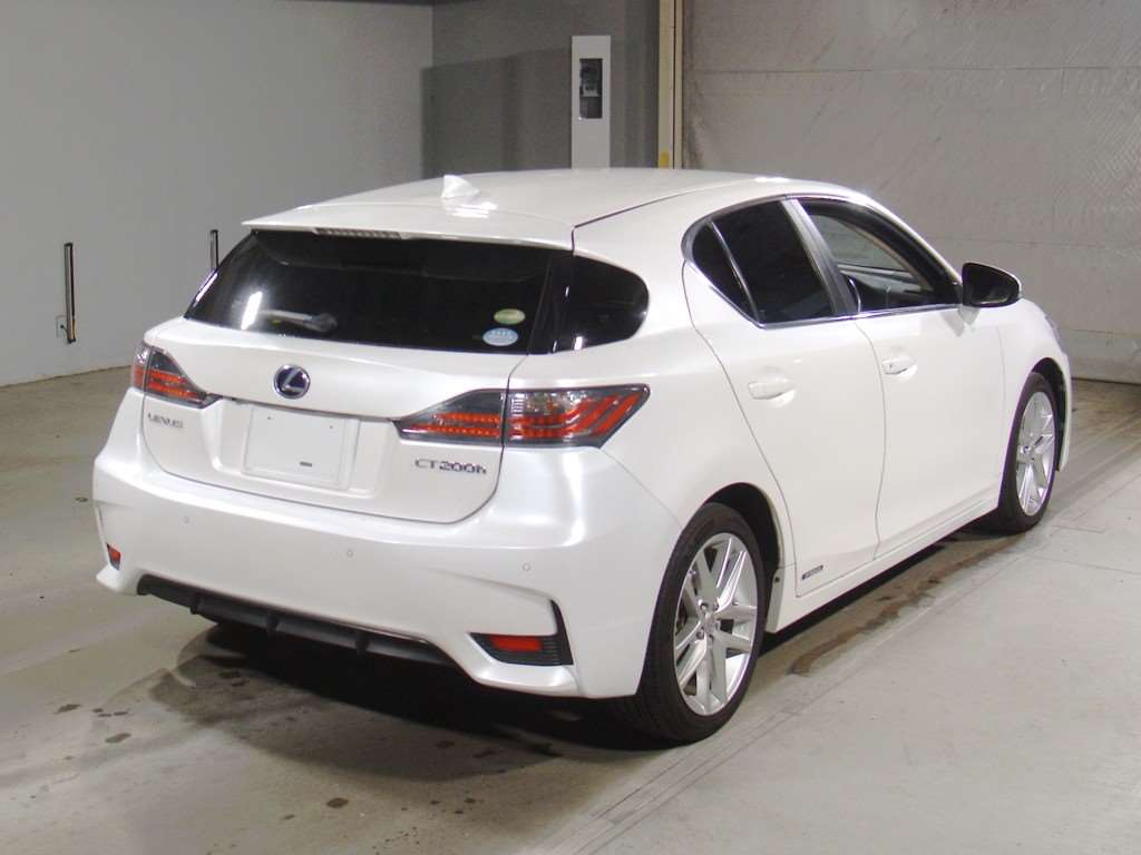 LEXUS CT200H