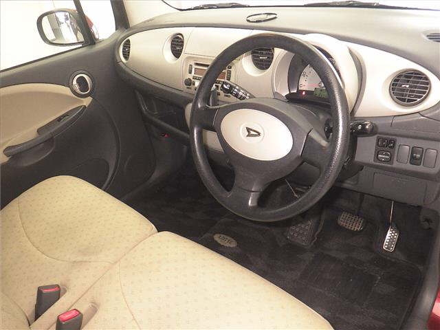 DAIHATSU MOVE LATTE