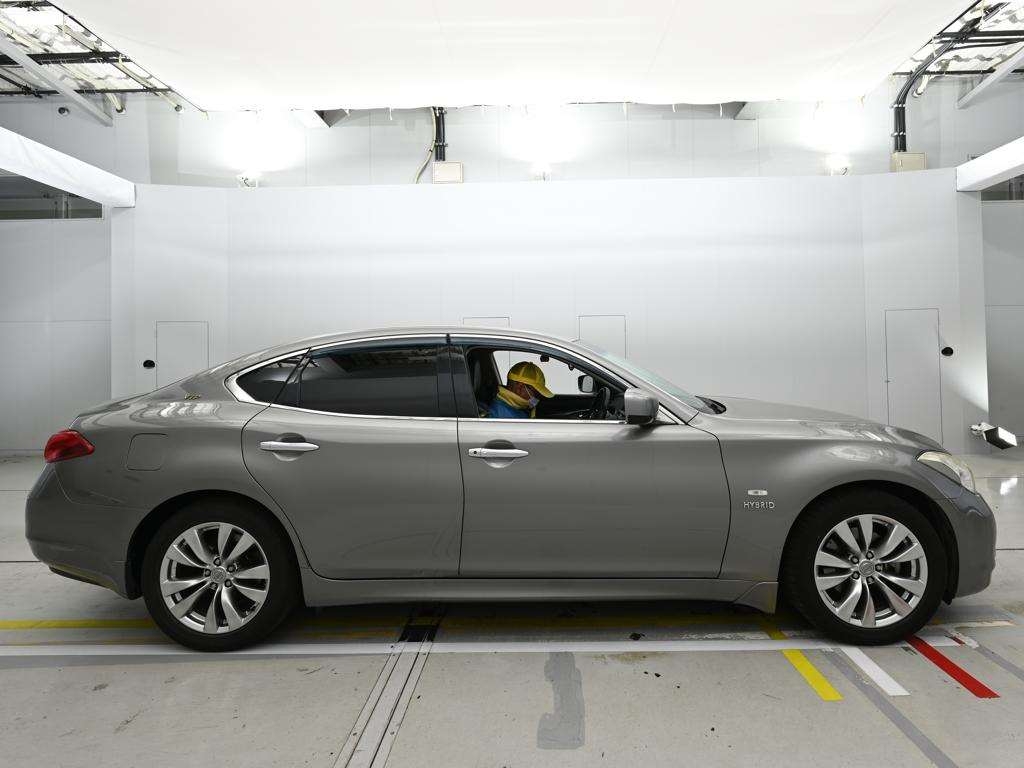 NISSAN FUGA