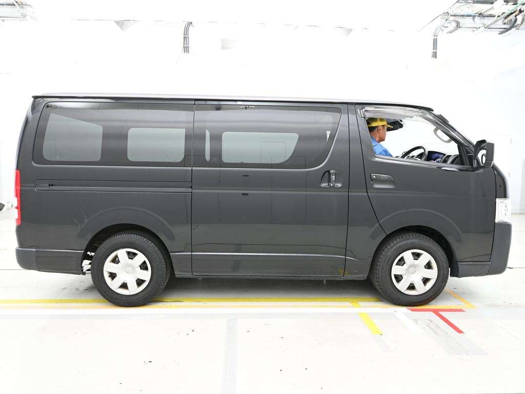 TOYOTA REGIUS ACE