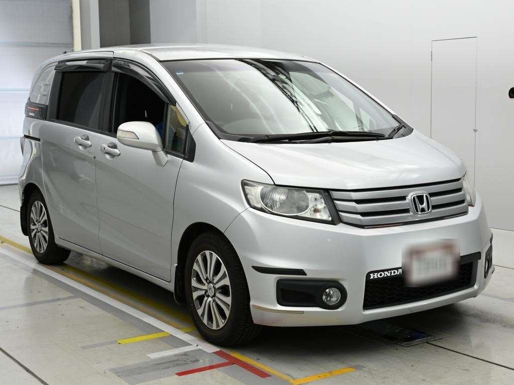 HONDA FREED SPIKE
