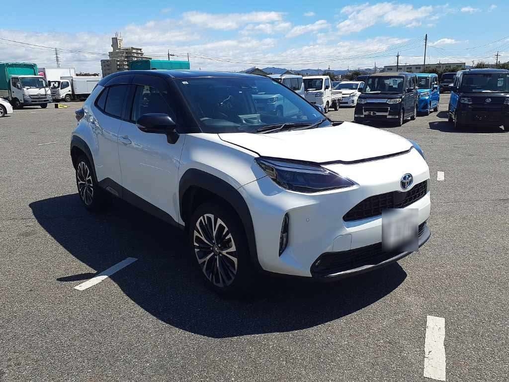 TOYOTA YARIS CROSS
