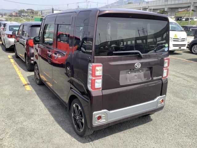 DAIHATSU WAKE