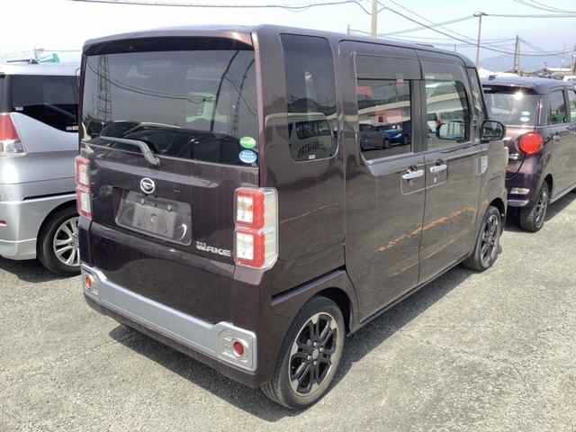 DAIHATSU WAKE