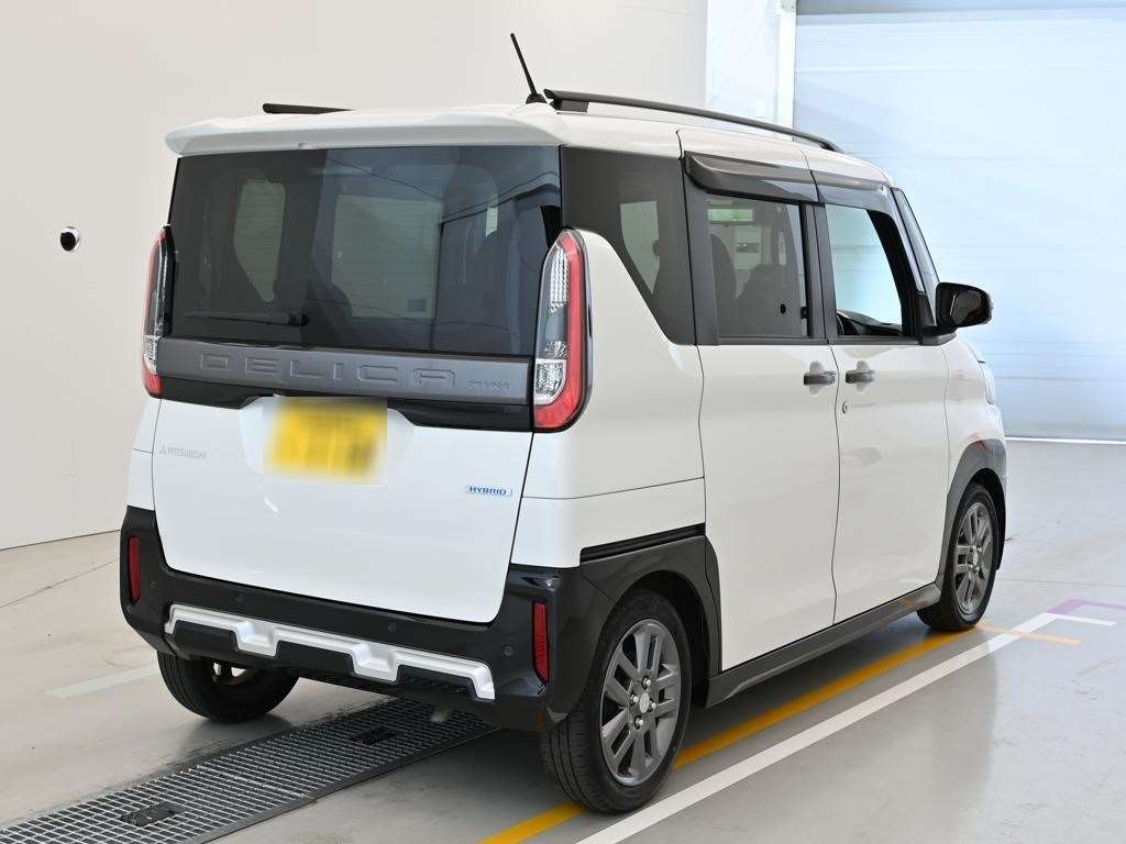 MITSUBISHI DELICA MINI