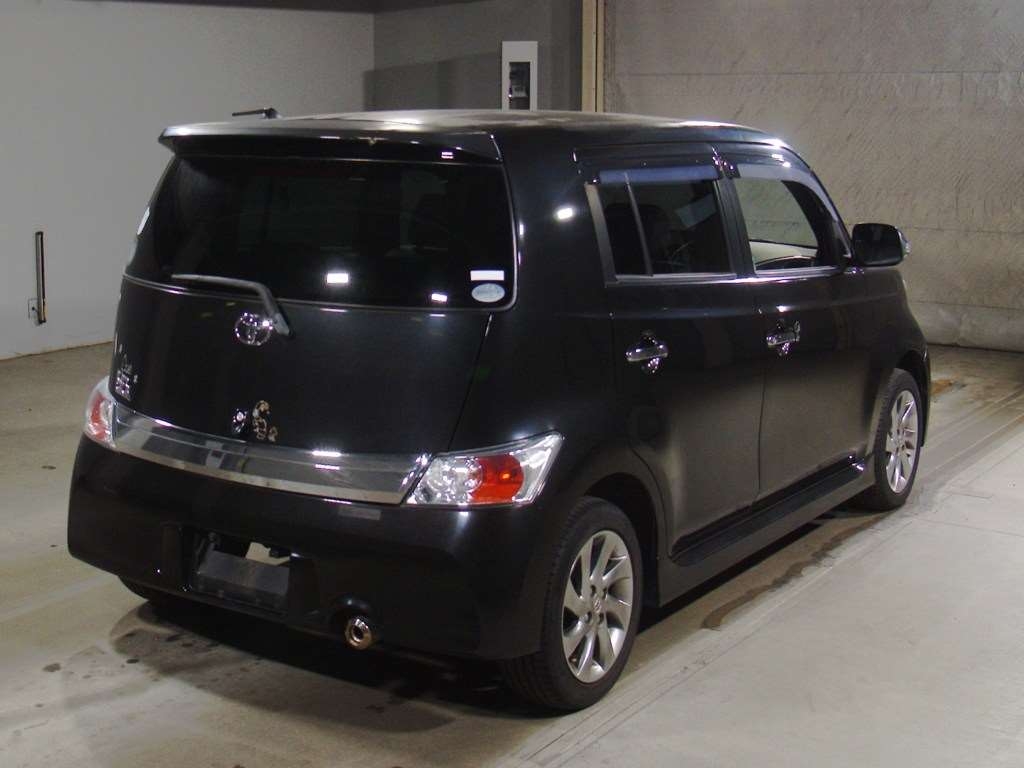 TOYOTA BB