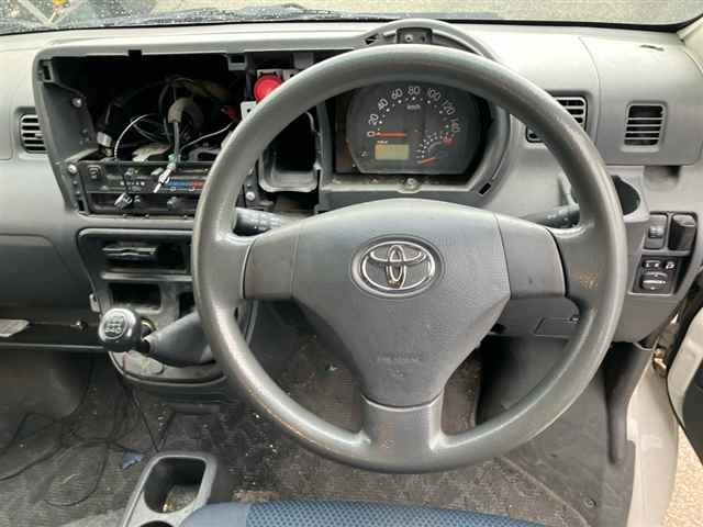 TOYOTA PIXIS VAN