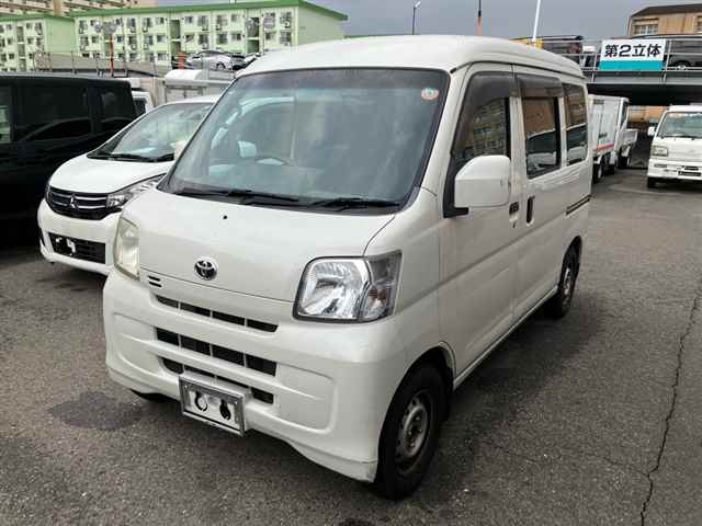TOYOTA PIXIS VAN