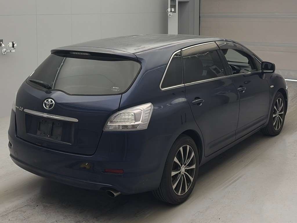 TOYOTA MARK X ZIO