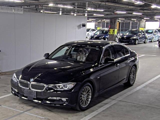 BMW 3-SERIES