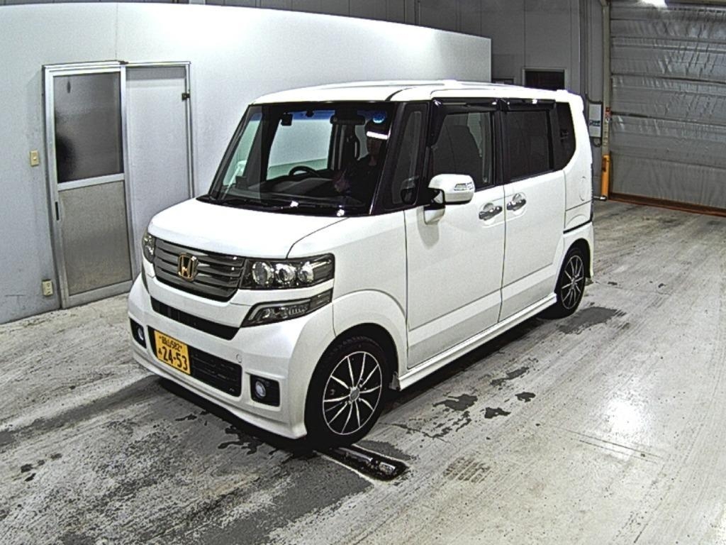 HONDA N-BOX+