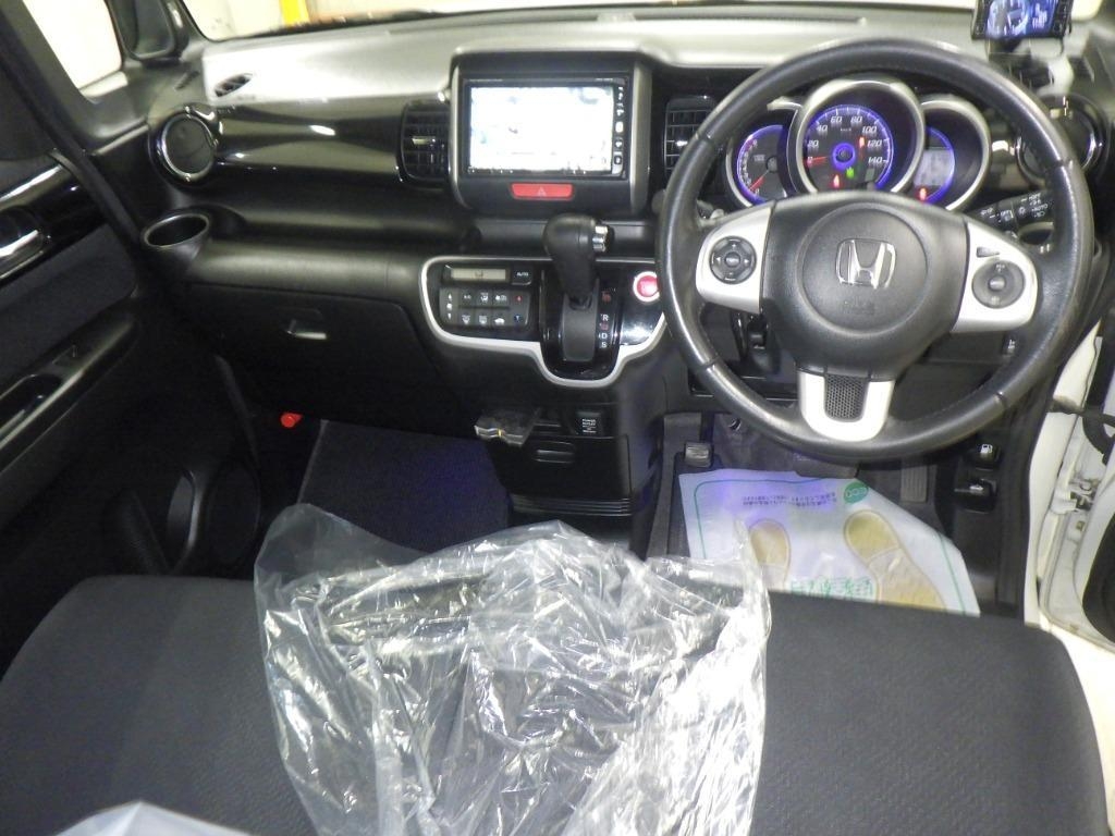 HONDA N-BOX+