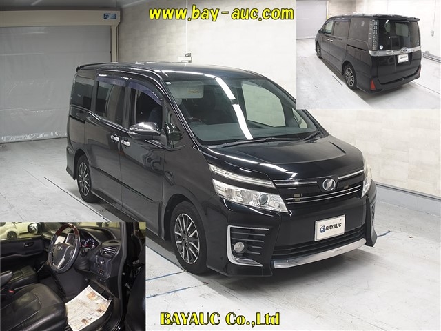TOYOTA VOXY
