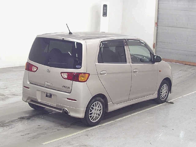 DAIHATSU MAX