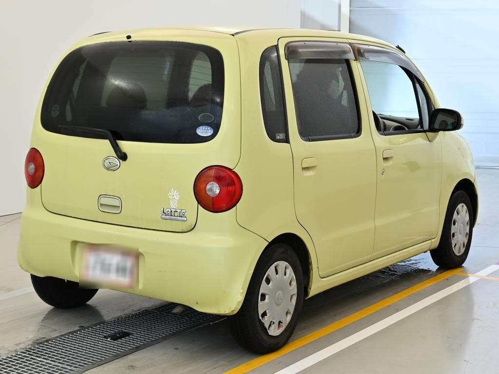DAIHATSU MOVE LATTE