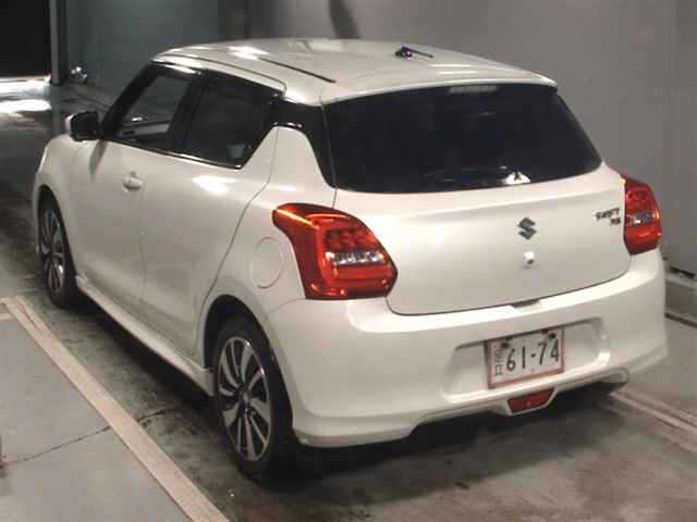SUZUKI SWIFT