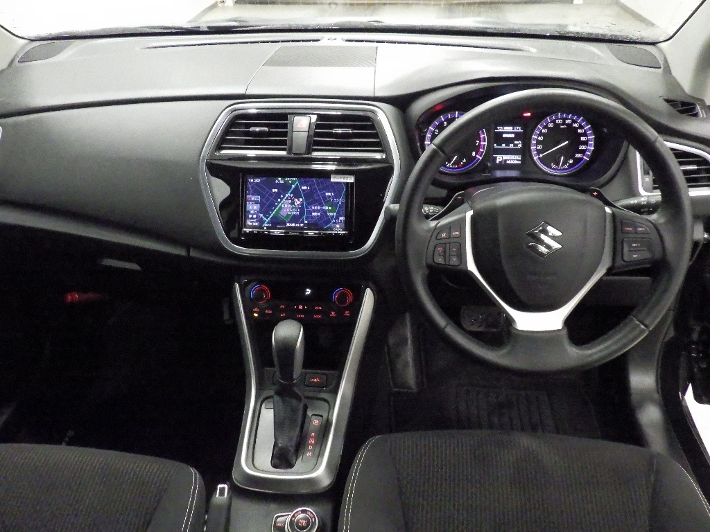 SUZUKI SX4