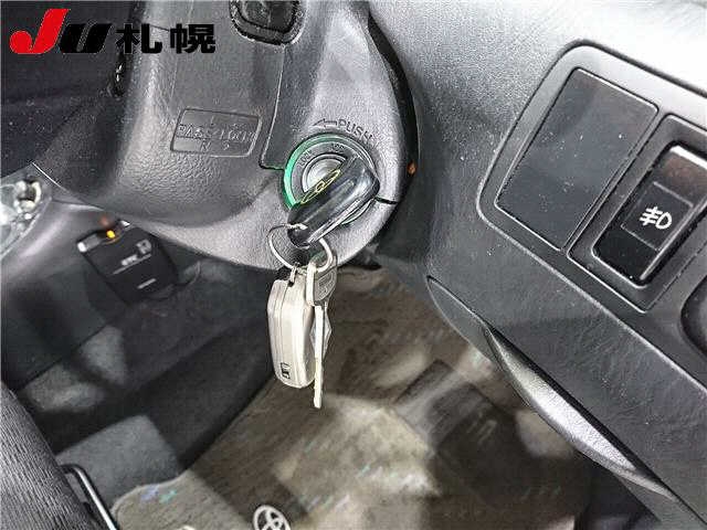 TOYOTA COROLLA RUNX
